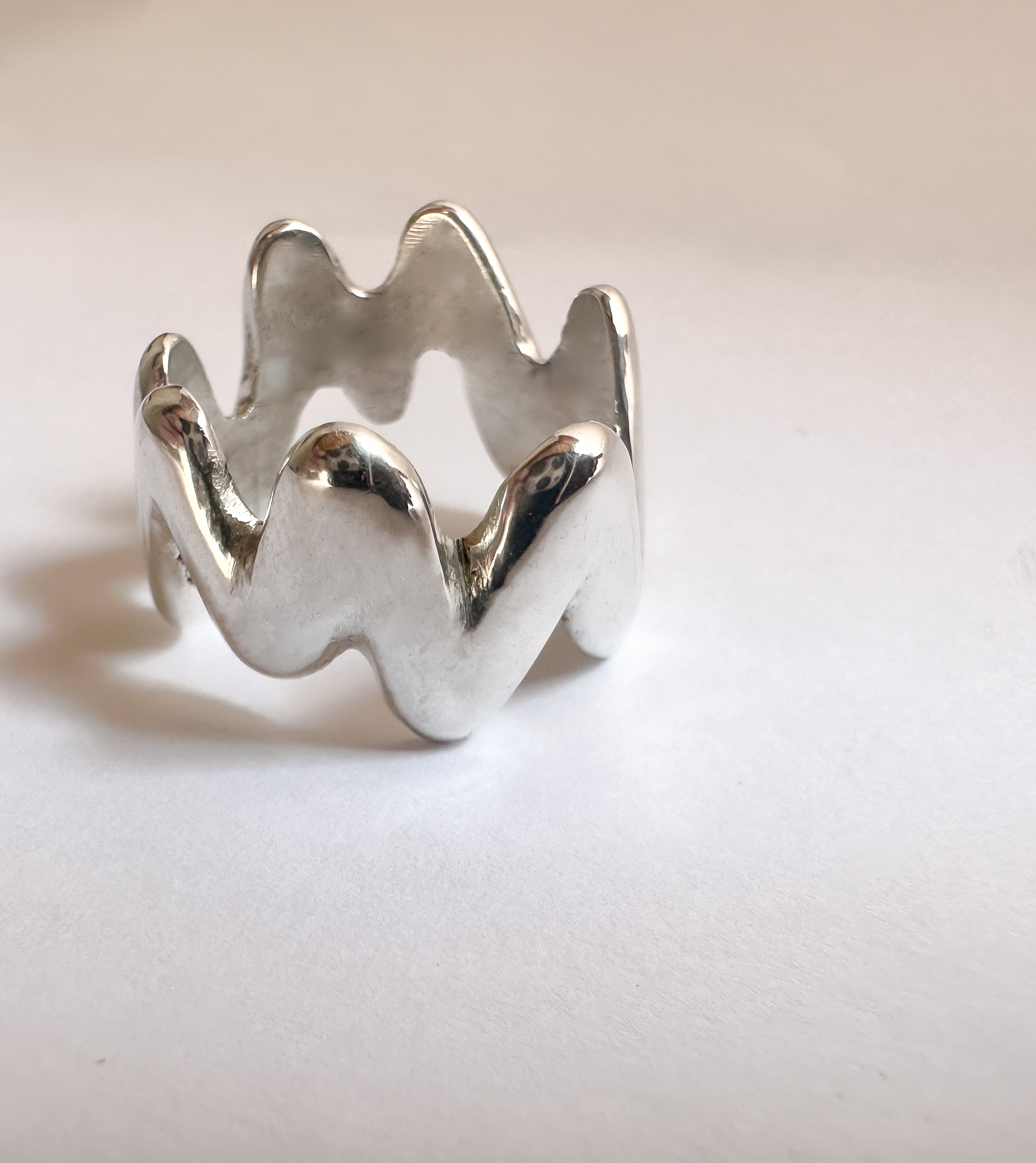 Zag Ring